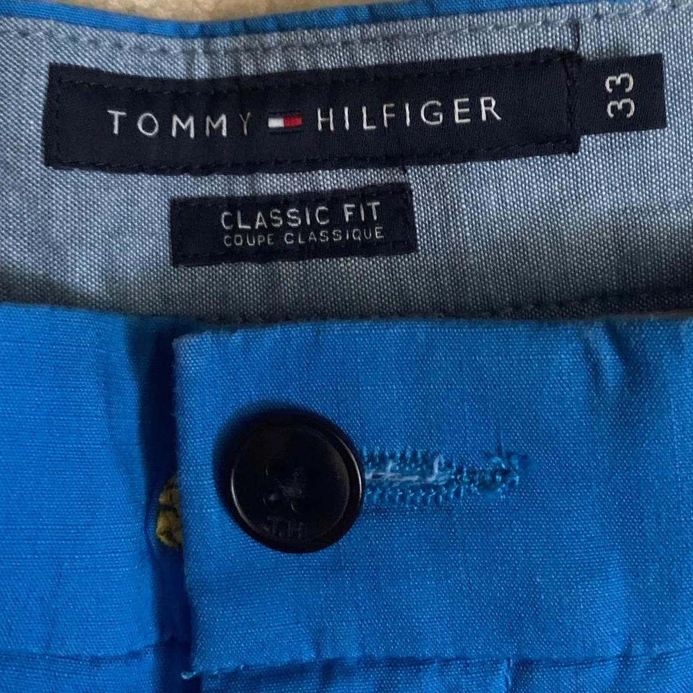 Tommy Hilfiger Pineapple Flat Front Shorts - Picture 3 of 3